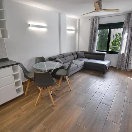 Apartment Urb Pueblo Del Parque, Luxury 2 Bedroom Apartment. Fantastic Location. *