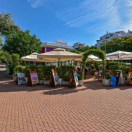Apartment Urb Pueblo Del Parque, Luxury 2 Bedroom Apartment. Fantastic Location.