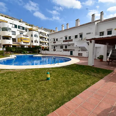 Apartment Urb Pueblo Del Parque, Luxury 2 Bedroom Apartment. Fantastic Location. Benalmadena